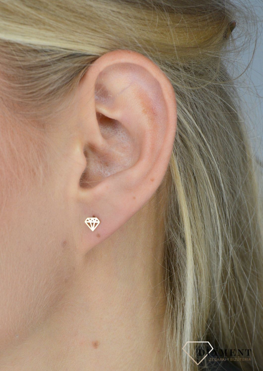 Złote kolczyki na wkrętki 585 diamencik KL 6239 585.jpg